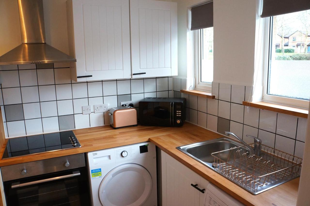 Apartment The Oldbrook Garden Flat Milton Keynes
