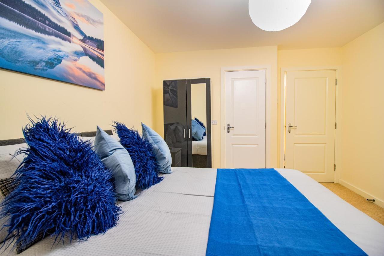 Virexxa Bletchley - Executive - 2bed Flat With Free Parking