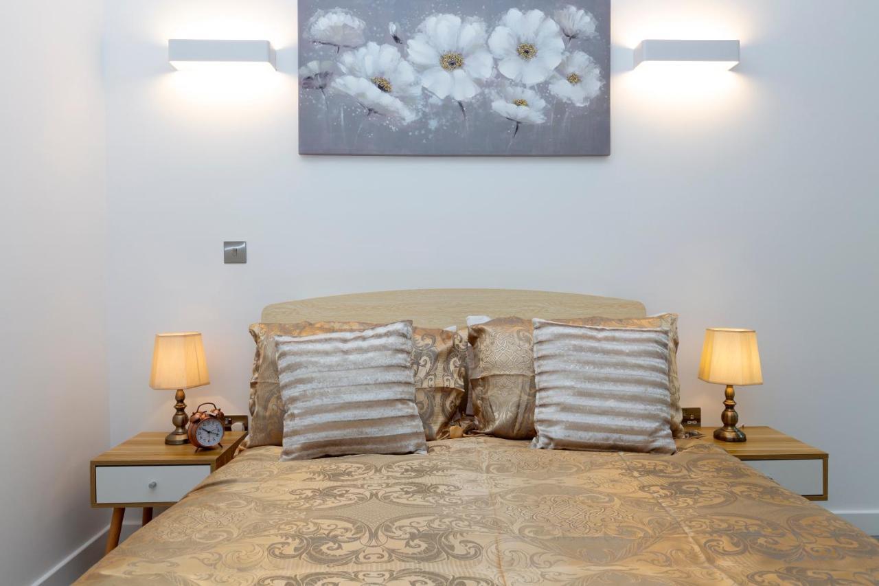 The Atrium Apartment Milton Keynes