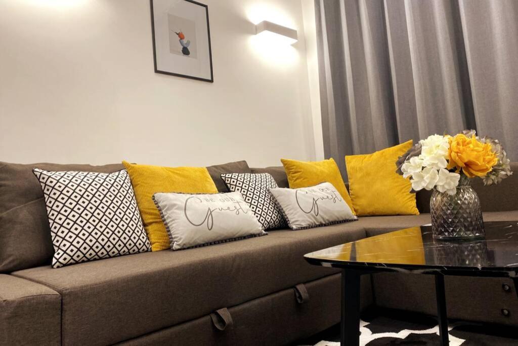 Smartrips - The Atrium Apartment *