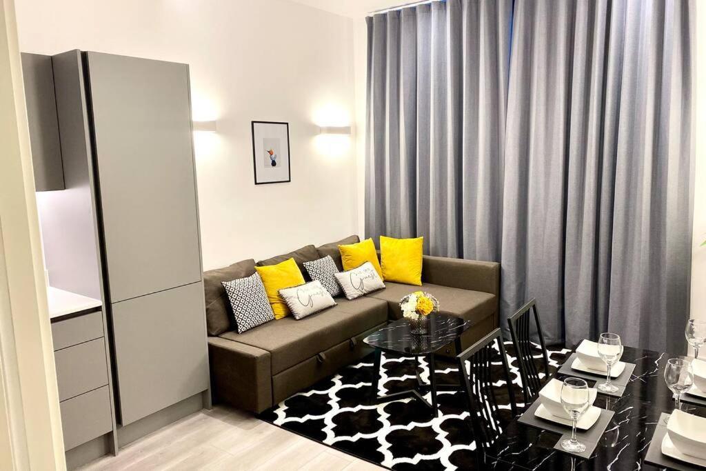 Apartment Smartrips - The Atrium *