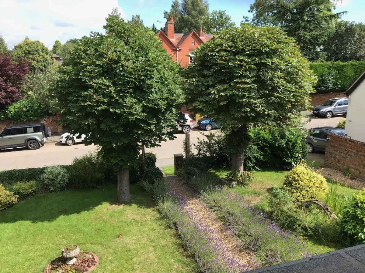 The White House 3* Milton Keynes