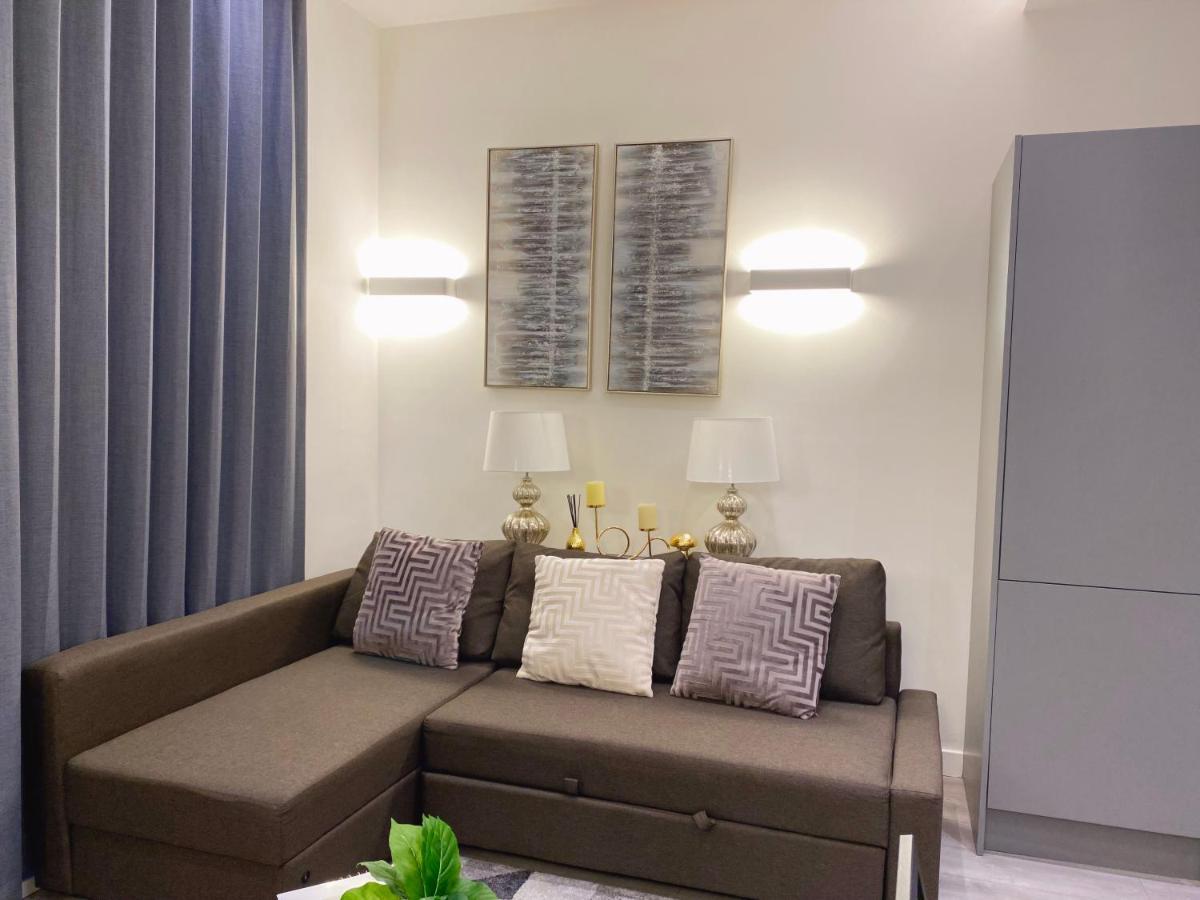 Apartment Newpointe Stunning 1-bedroom Serviced