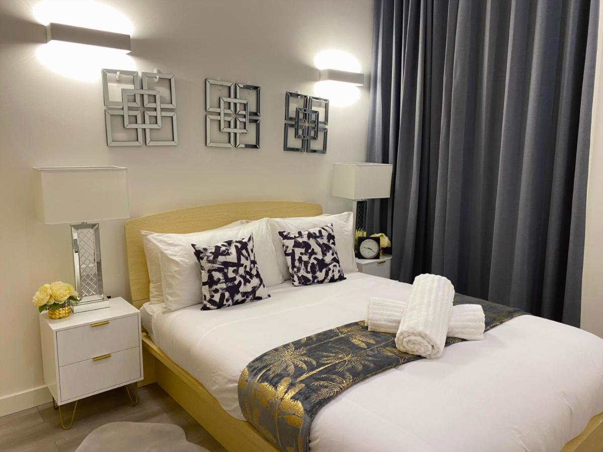 Newpointe Stunning 1-bedroom Serviced Apartment *