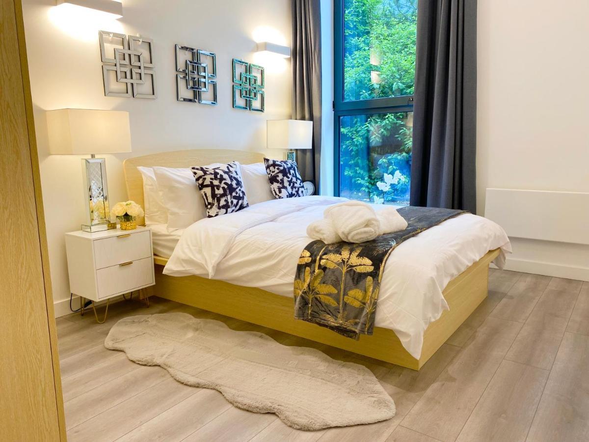 Newpointe Stunning 1-bedroom Serviced Milton Keynes