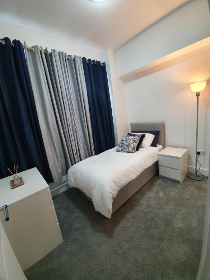 Dreamland Suites Apartment
