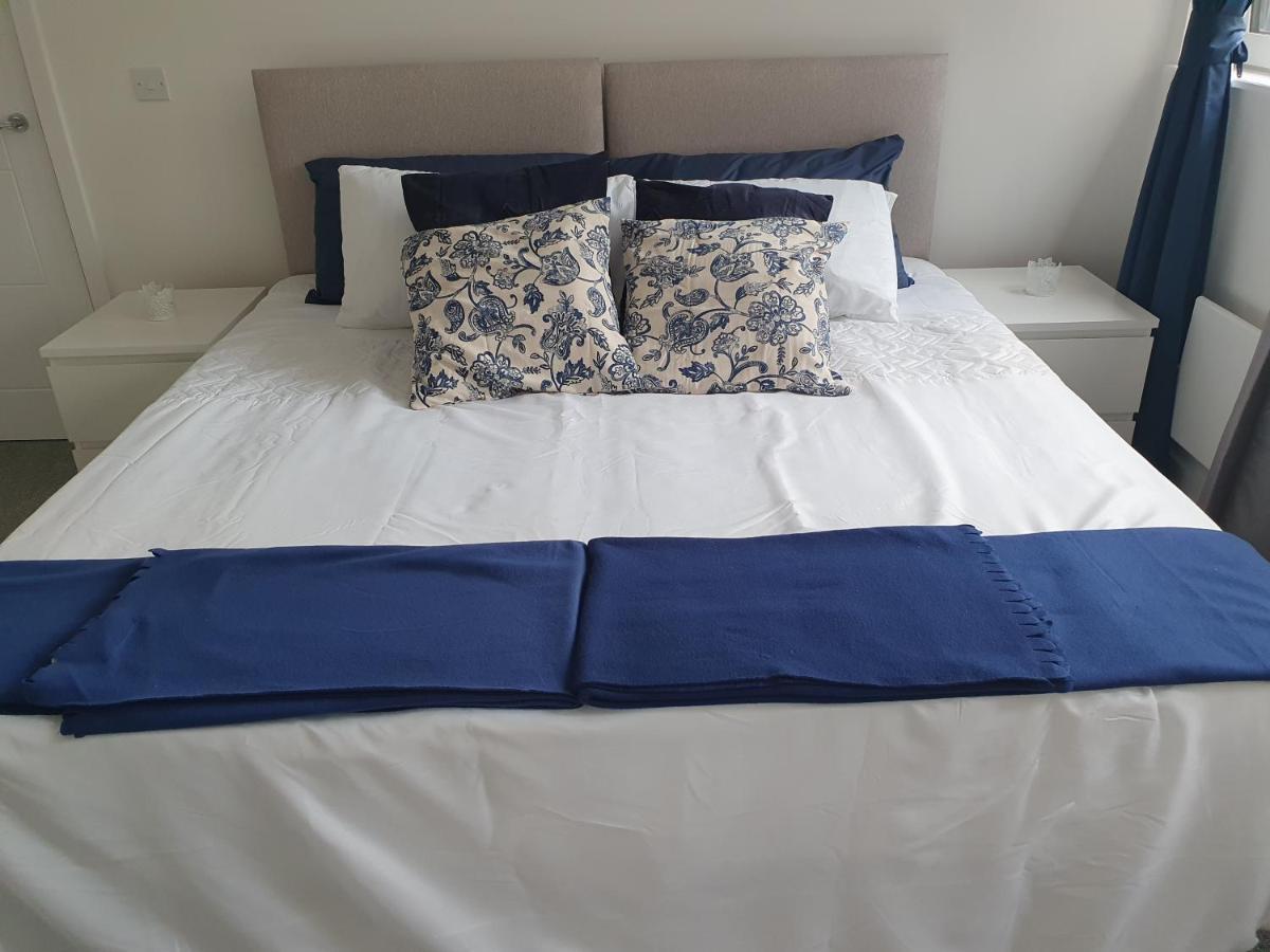 Dreamland Suites Apartment