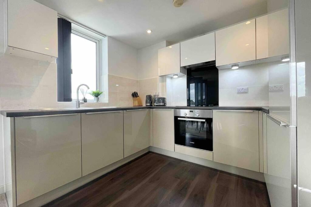 Park View Luxury 2-bedroom Serviced Apartment. Apartamento *