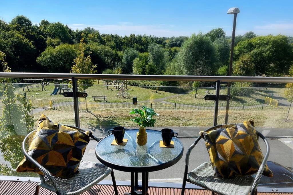 Park View Luxury 2-bedroom Serviced Apartment. Apartamento *