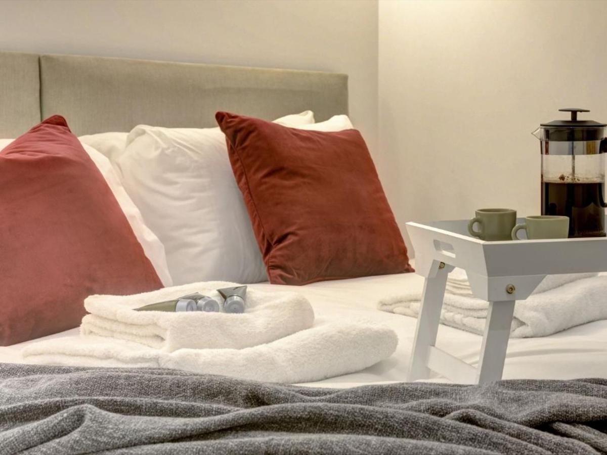 Aparthotel A Lovely Calm & High-End Space Near Cmk I Pet Friendly I Free Parking I Eco-Serviced Apartment By Free Range Stays *