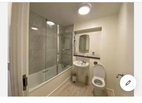 Hub One Bedroom Secured Apartment