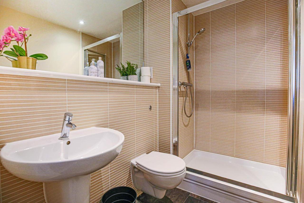 Apartamento Luxury Mk Apartment: Smart Living With Parking & Balcony *
