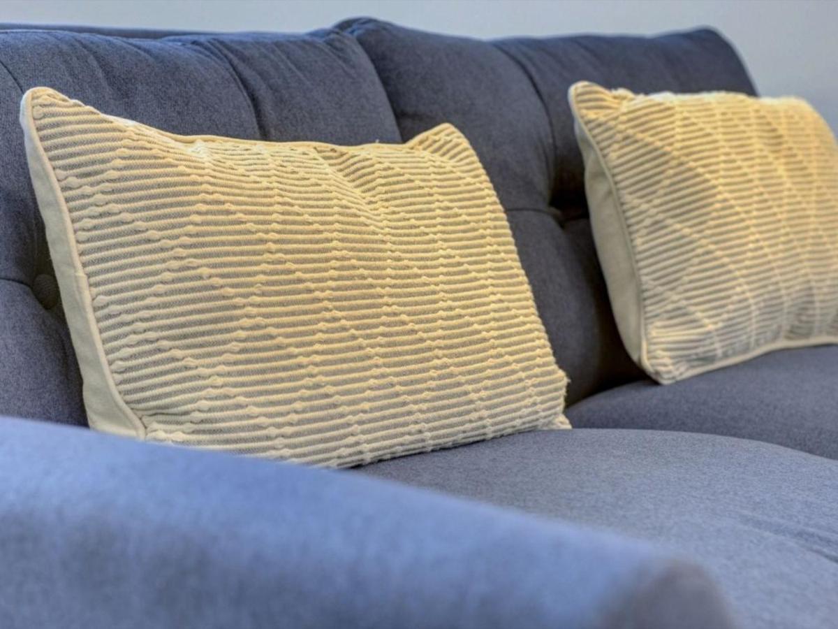 A Lovely Calm & High-End Space Near Cmk I Pet Friendly I Free Parking I Eco-Serviced Apartment By Free Range Stays *