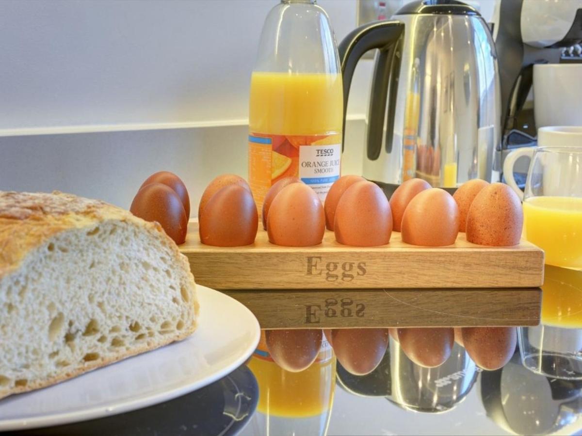 A Lovely Calm & High-End Space Near Cmk I Pet Friendly I Free Parking I Eco-Serviced Apartment By Free Range Stays Aparthotel Milton Keynes
