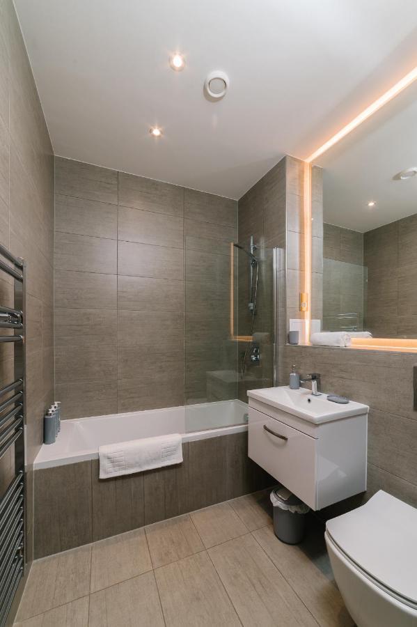 The Manor Central * Milton Keynes