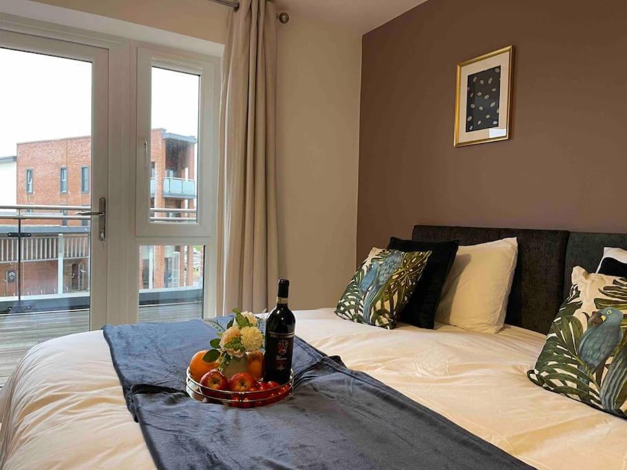 Roseview Luxury 2-bed With Huge Balcony