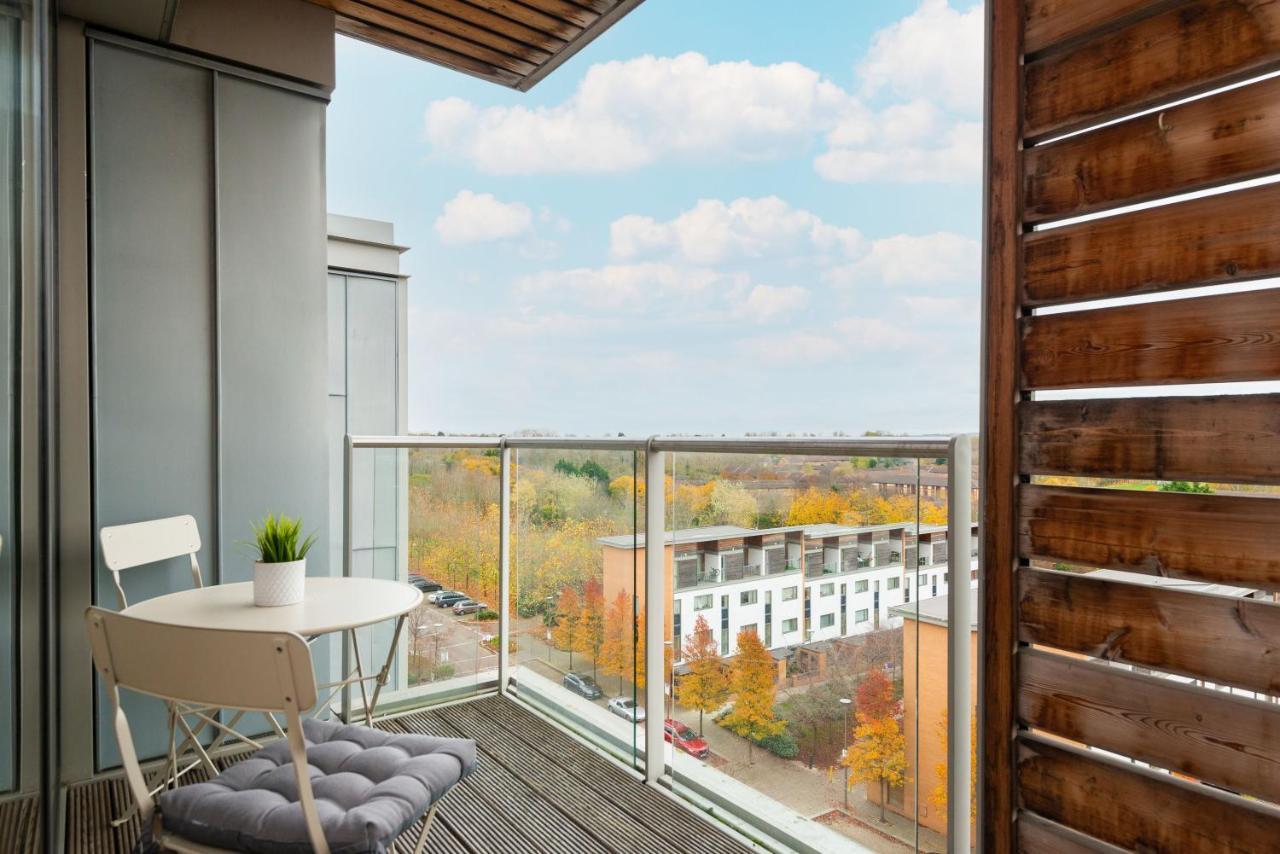 The Vizion Serviced From Pincott - Free Parking, Private Balcony, And Wifi *