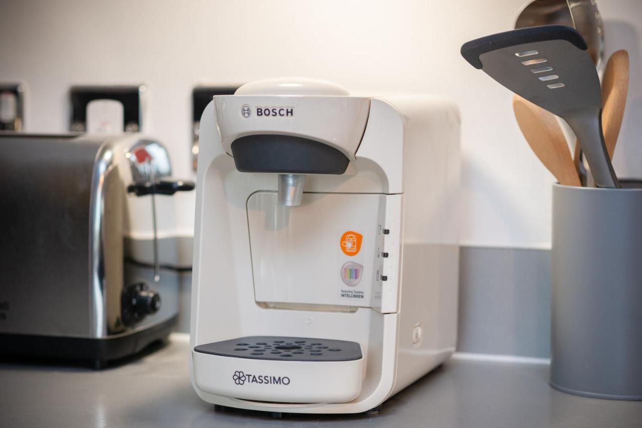 The Vizion Serviced From Pincott - Free Parking, Private Balcony, And Wifi Apartment Milton Keynes