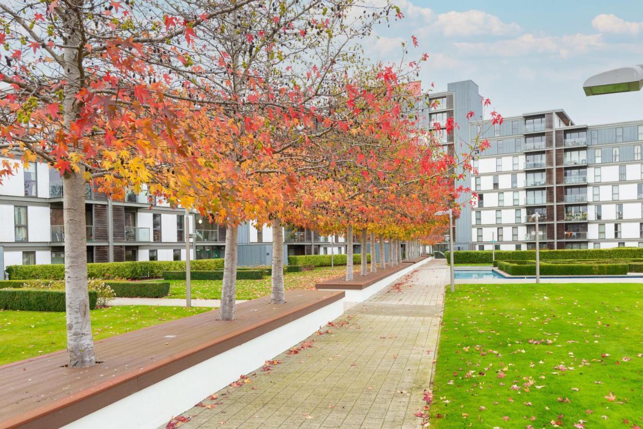 The Vizion Serviced From Pincott - Free Parking, Private Balcony, And Wifi
