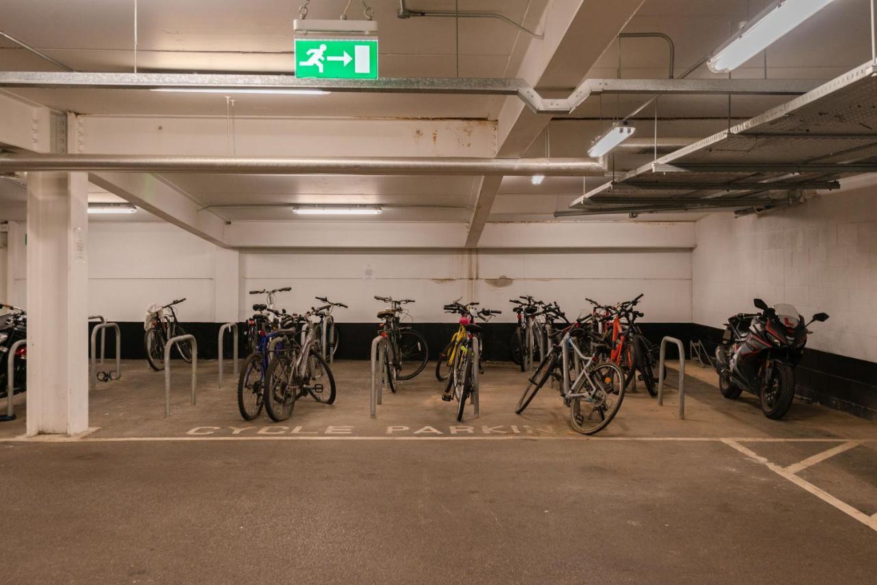 The Vizion Serviced From Pincott - Free Parking, Private Balcony, And Wifi Apartment Milton Keynes
