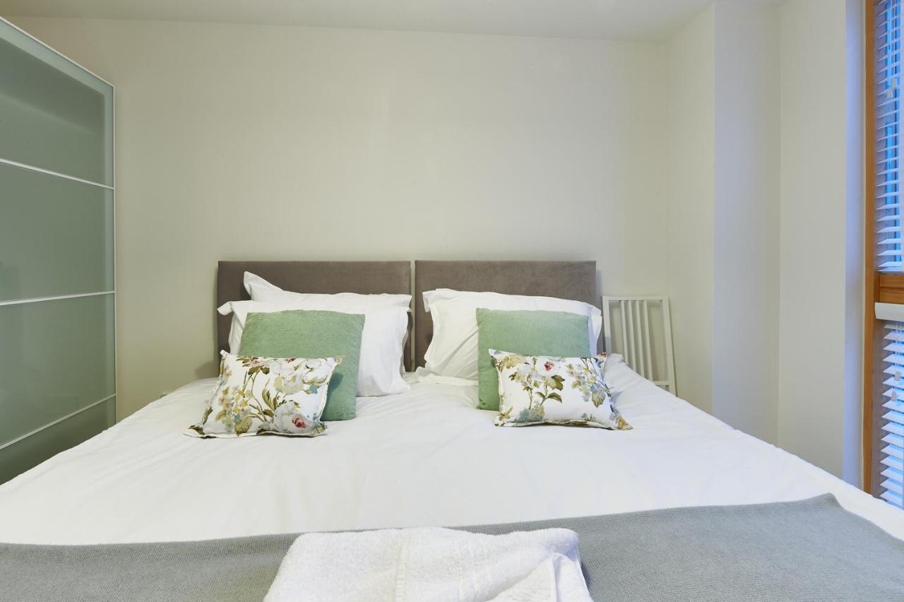 Shortstaymk Vizion Apartments, With Free Superfast Wi-Fi, Parking, Sky Sports And Movies Milton Keynes