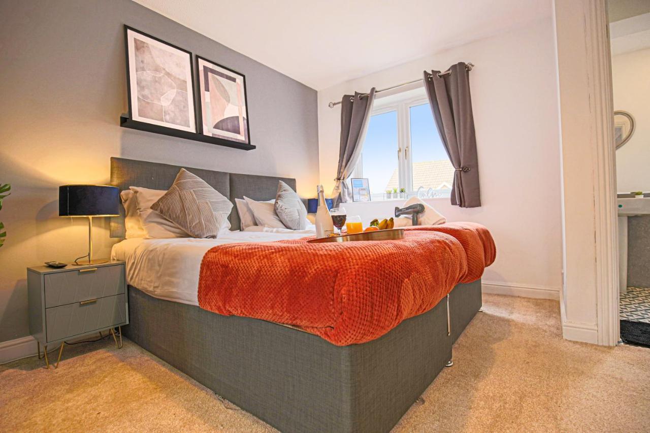 Holiday home Detached House With Free Parking, Self Check-in, Fast Wifi And Smart Tv With Netflix By Yoko Milton Keynes