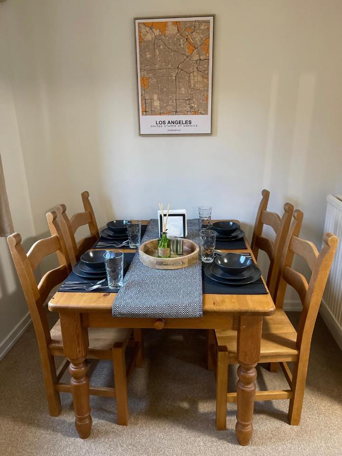 Holiday home Comfy & Spacious 5 Person House, Driveway Parking! Milton Keynes