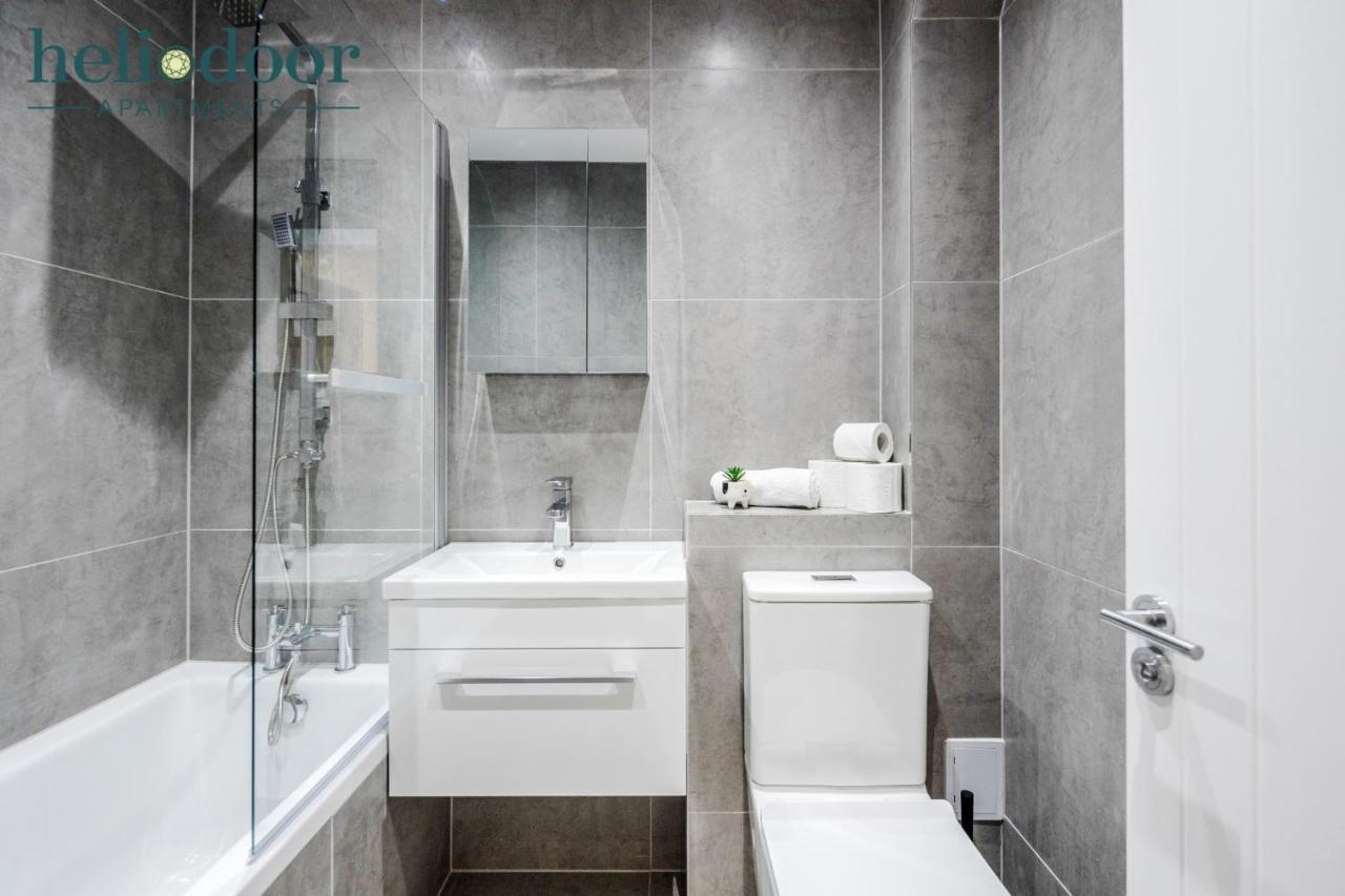 Apartments, Sleeps Up To 5, Free Parking, Free Wifi & Movies, 7 Mins Drive To Central Station For Direct Trains To London & The North Milton Keynes
