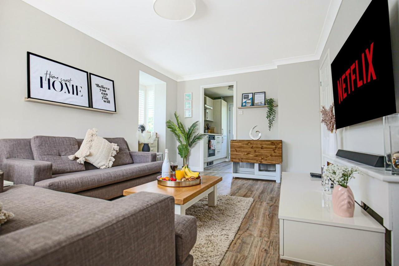 Holiday home Lowndes House - Close To Centre - Garden, Free Parking And Smart Tv By Yoko Milton Keynes