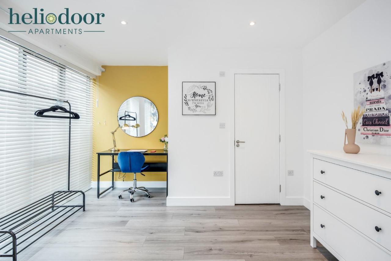 Apartment Apartments, Sleeps Up To 5, Free Parking, Free Wifi & Movies, 7 Mins Drive To Central Station For Direct Trains To London & The North Milton Keynes