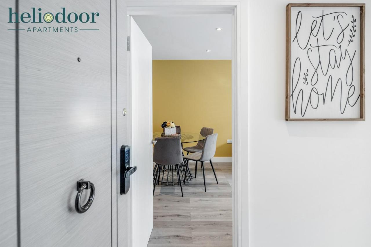 Apartments, Sleeps Up To 5, Free Parking, Free Wifi & Movies, 7 Mins Drive To Central Station For Direct Trains To London & The North Milton Keynes
