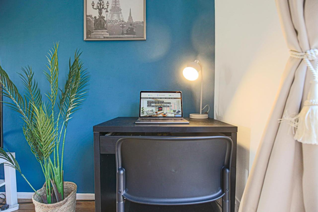 Holiday home Valens House: City-close Retreat With Smart Amenities Milton Keynes