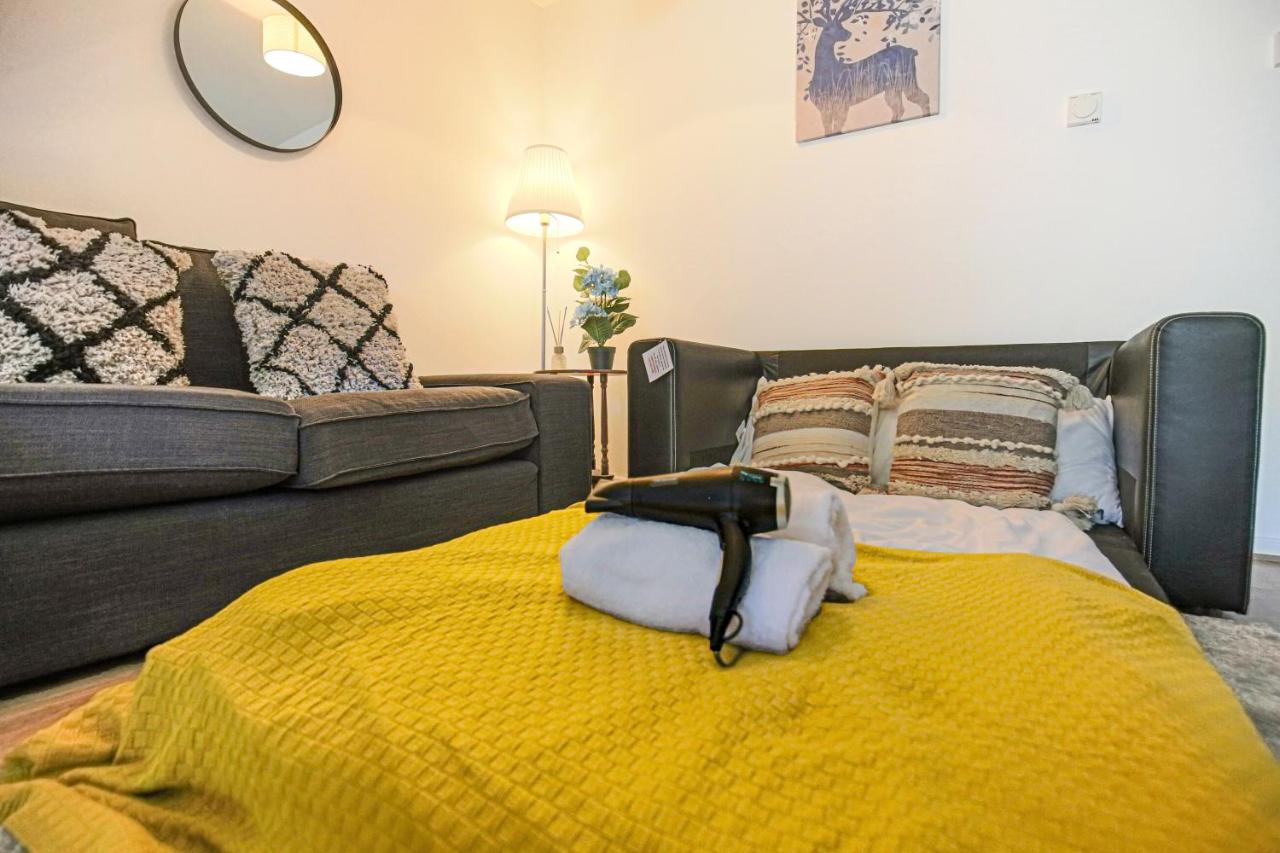 Holiday home Valens House: City-close Retreat With Smart Amenities *