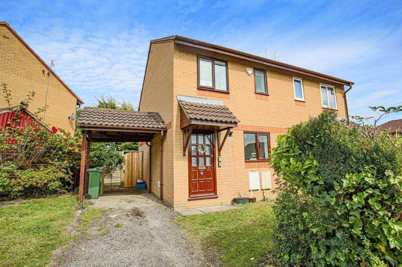 Valens House: City-close Retreat With Smart Amenities Holiday home