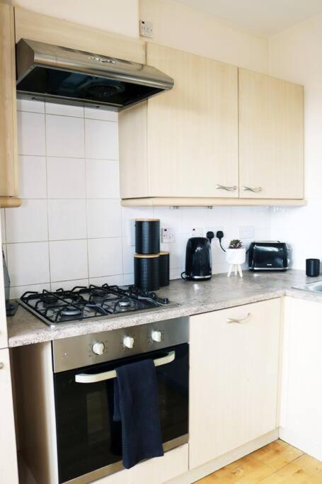 Bright & Cosy 2bed In Mk Centre +parking