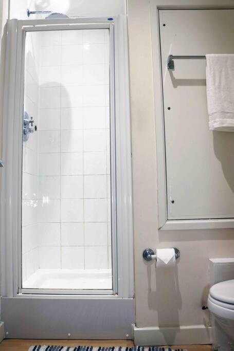 Apartamento Bright & Cosy 2bed In Mk Centre +parking *