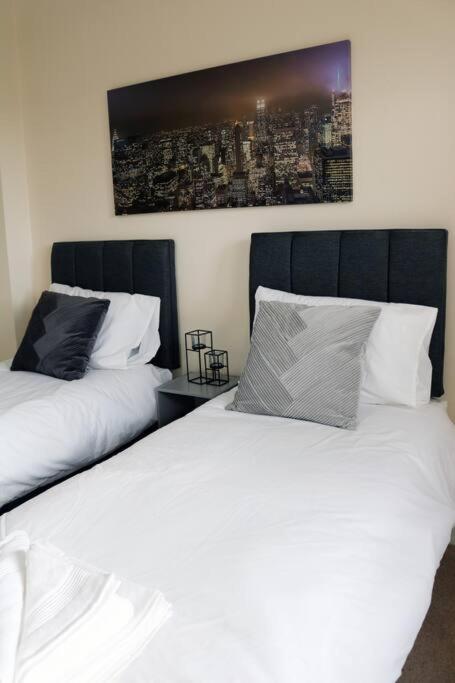 Bright & Cosy 2bed In Mk Centre +parking Apartamento *