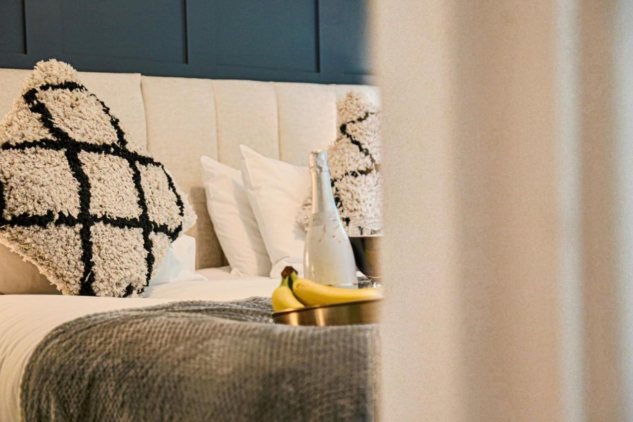 Campbell Park - Centre - Free Parking, Balcony, Super-fast Wifi And Smart Tv With Netflix By Yoko Apartment *