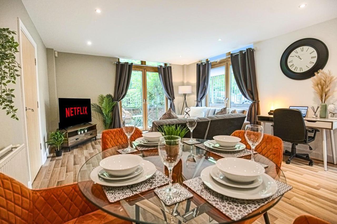 Campbell Park - Centre - Free Parking, Balcony, Super-fast Wifi And Smart Tv With Netflix By Yoko Apartment Milton Keynes