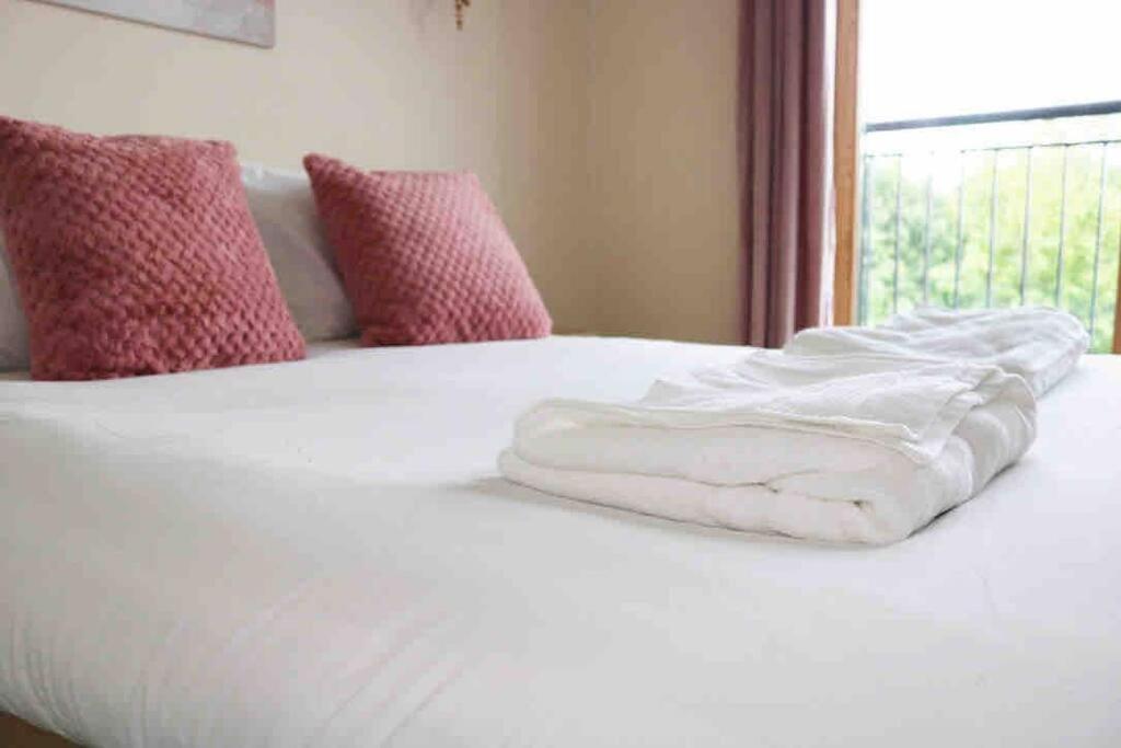 Bright & Cosy 2bed In Mk Centre +parking