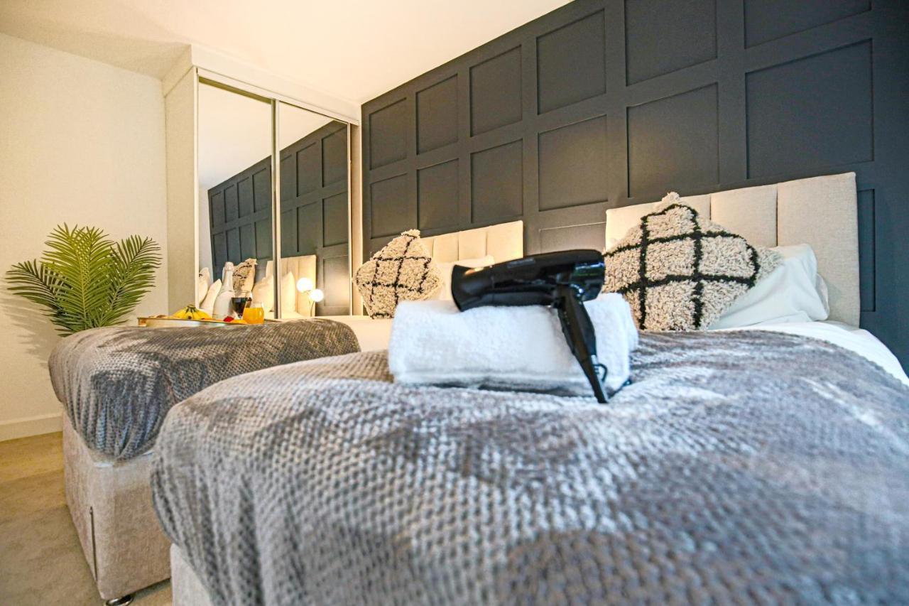 Campbell Park - Centre - Free Parking, Balcony, Super-fast Wifi And Smart Tv With Netflix By Yoko Apartment