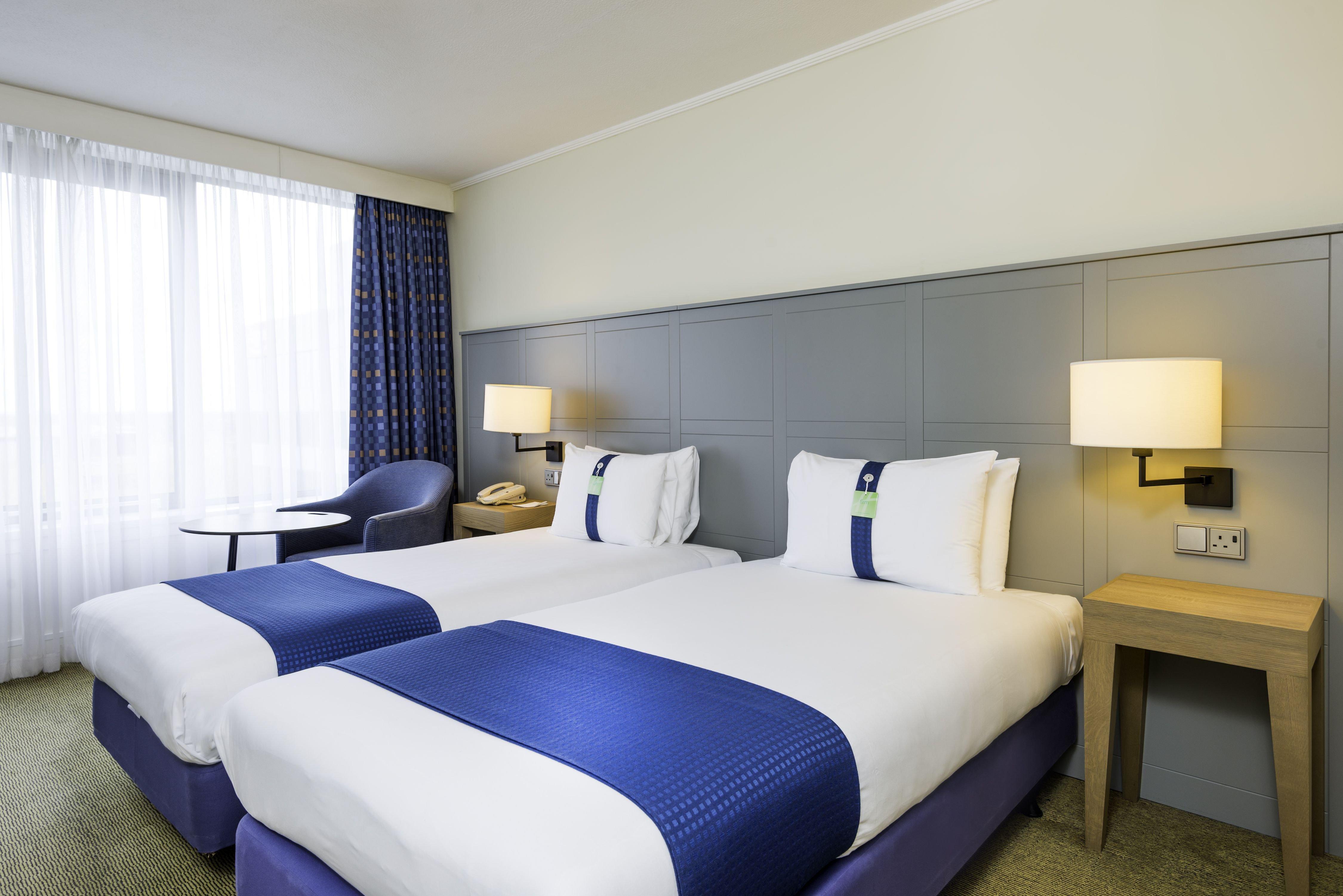 By Ihg Milton Keynes