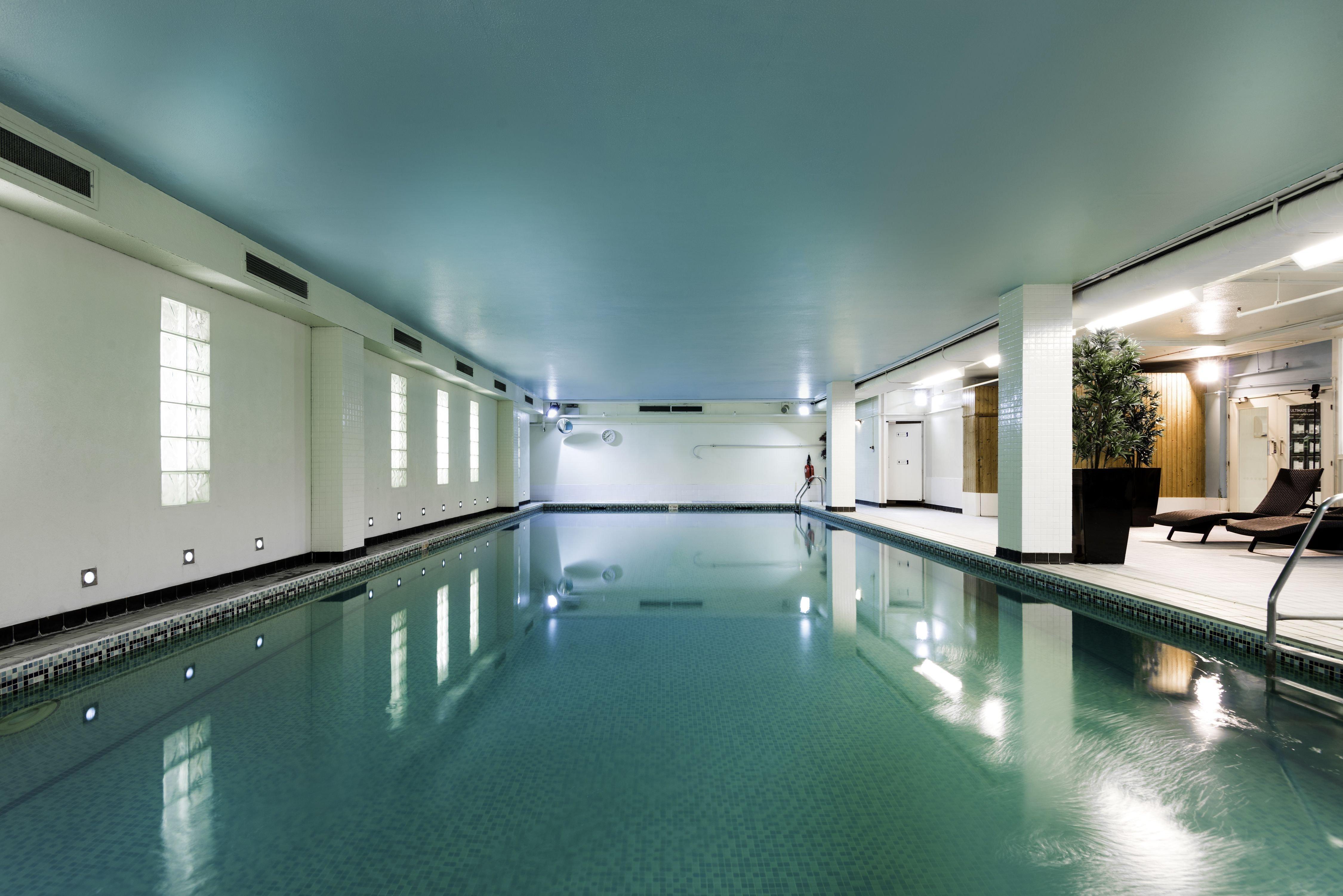 By Ihg Milton Keynes