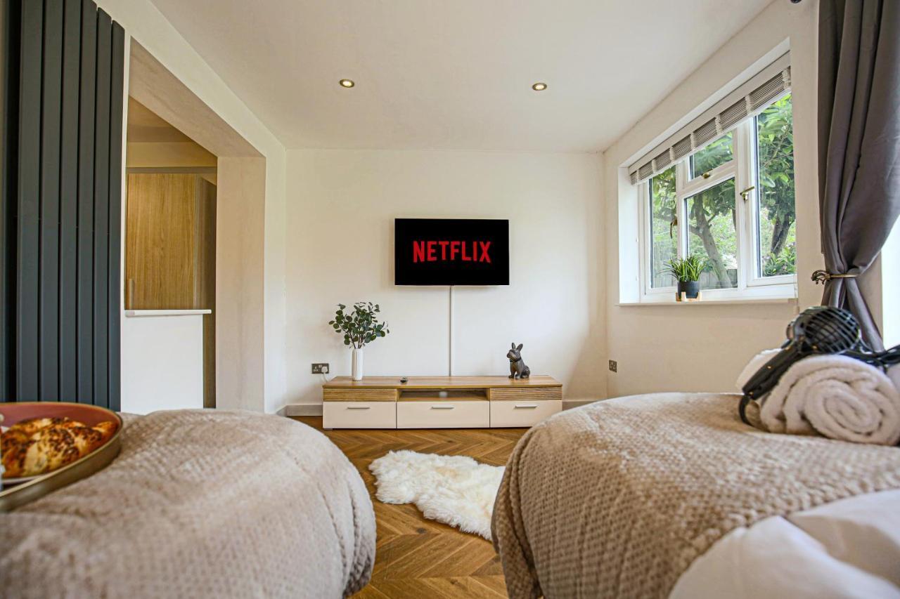 Holiday home Mk House: Family-friendly With Pool Table & Entertainment *