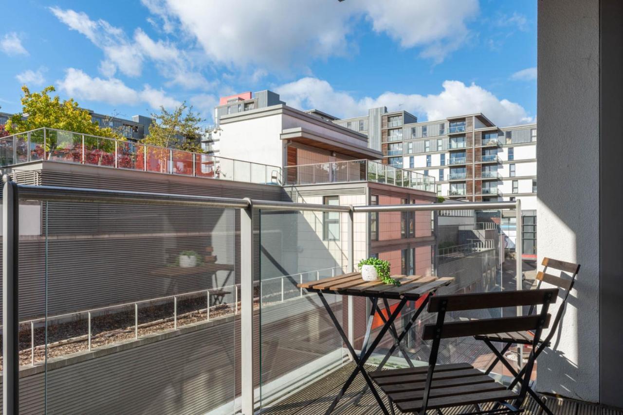 - Vizion Apartment *