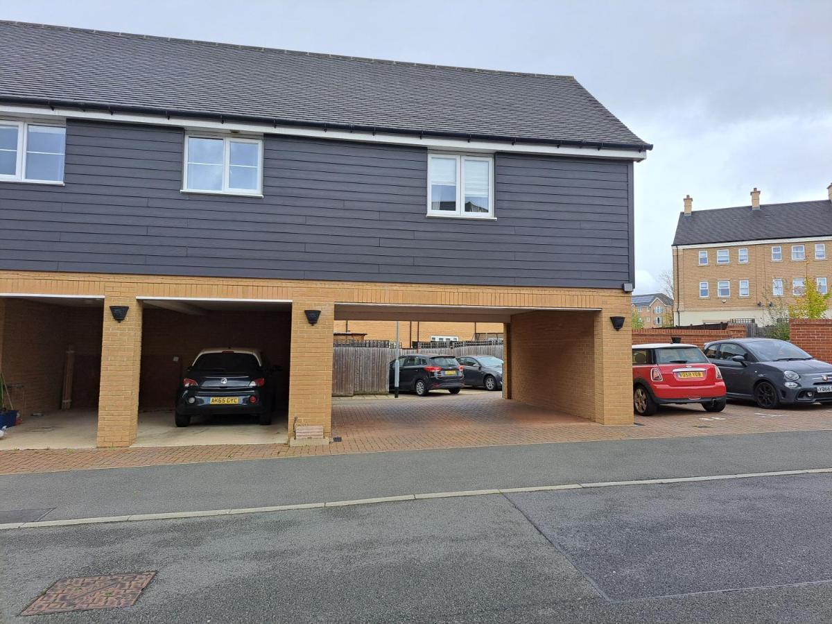 4br Contractor Town House 2.5bathrooms, 2 Free Parking Spaces Managed By Chique