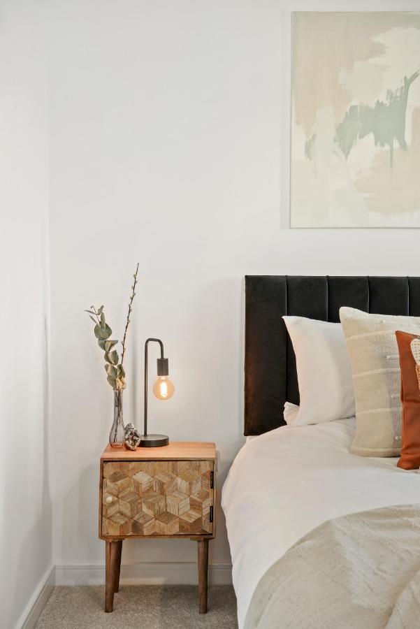 Luxury At Holt House Apartment