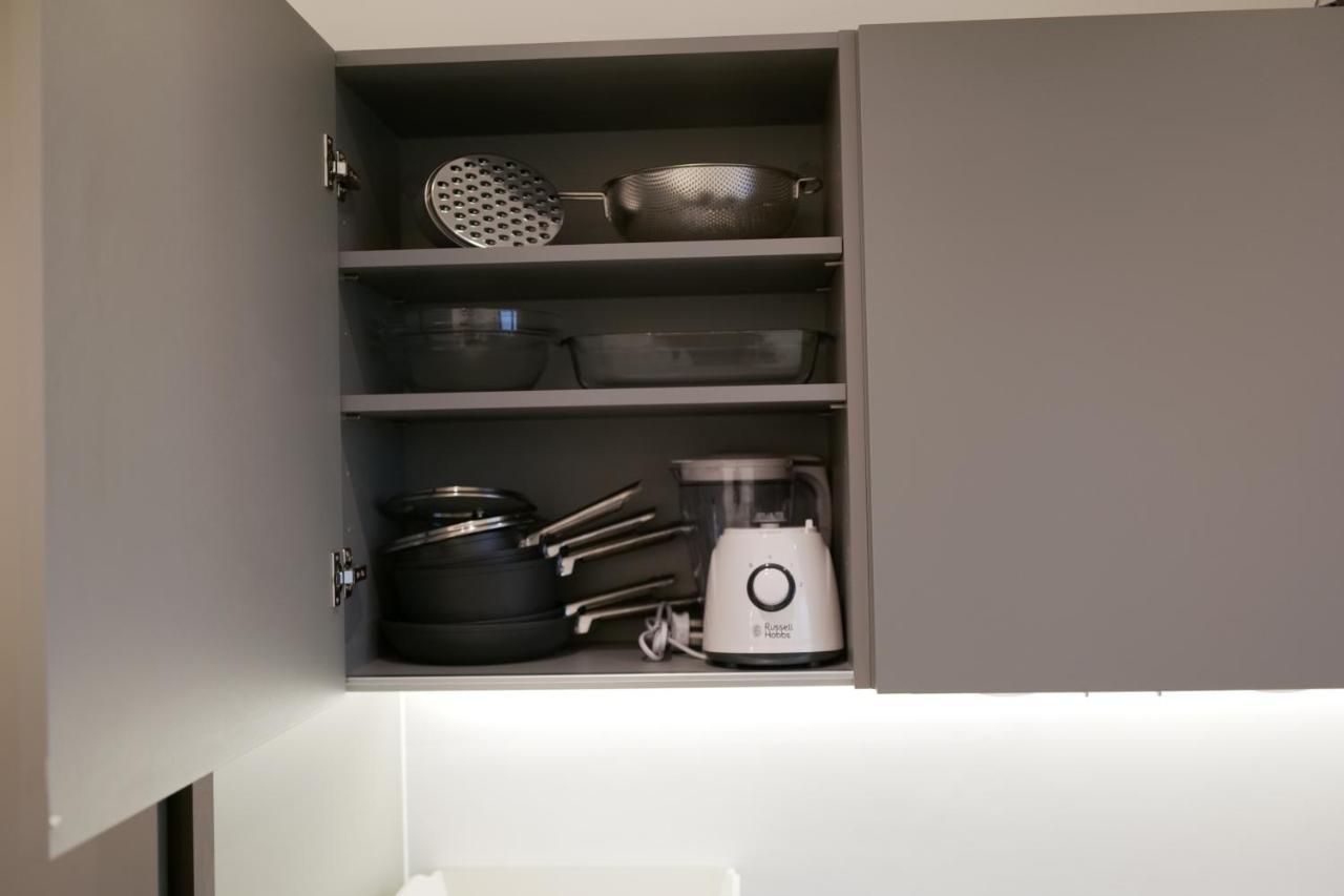 Luxurious Short Flat In