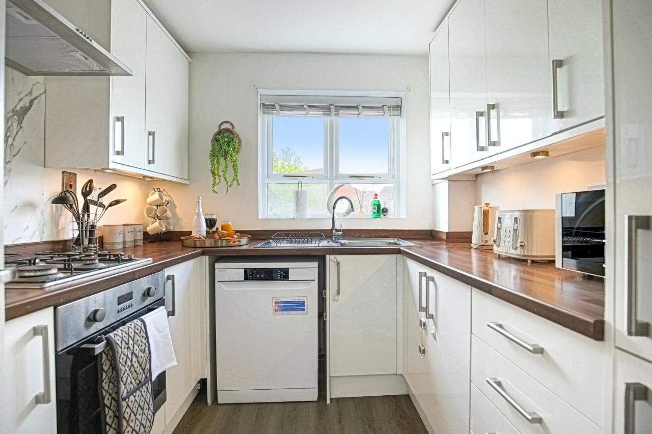 Holiday home Mk House: Family-friendly With Pool Table & Entertainment