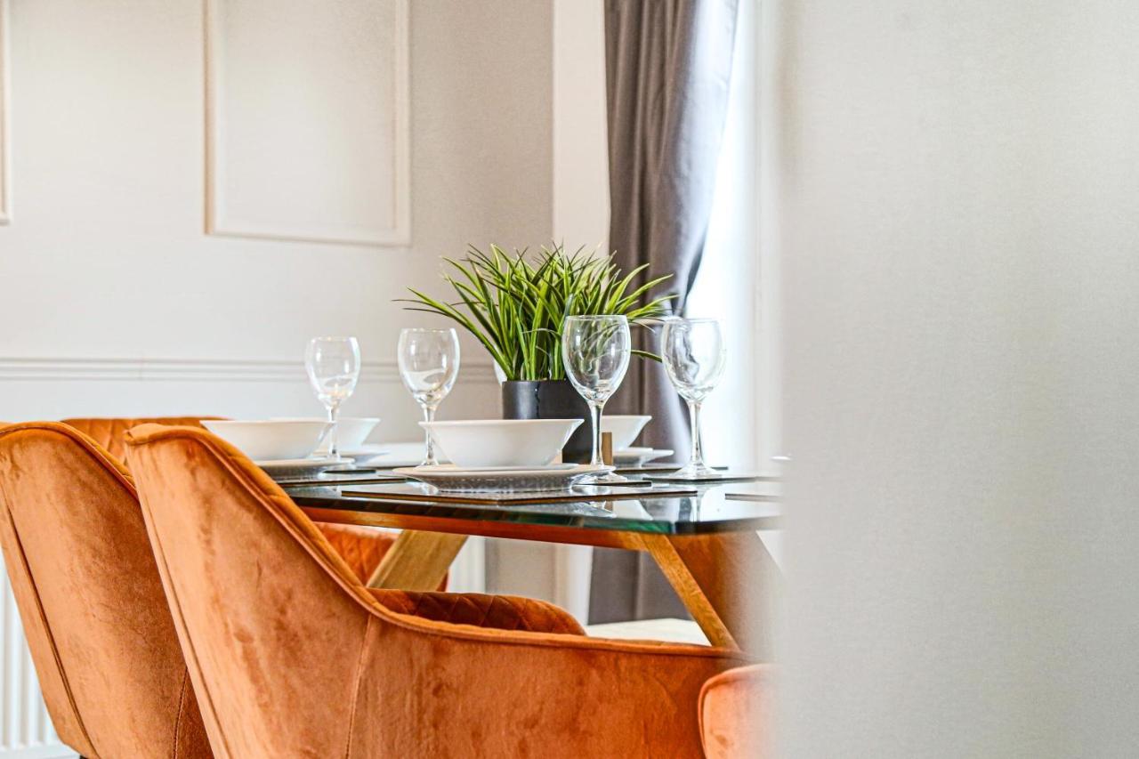 Mk House: Family-friendly With Pool Table & Entertainment Holiday home Milton Keynes
